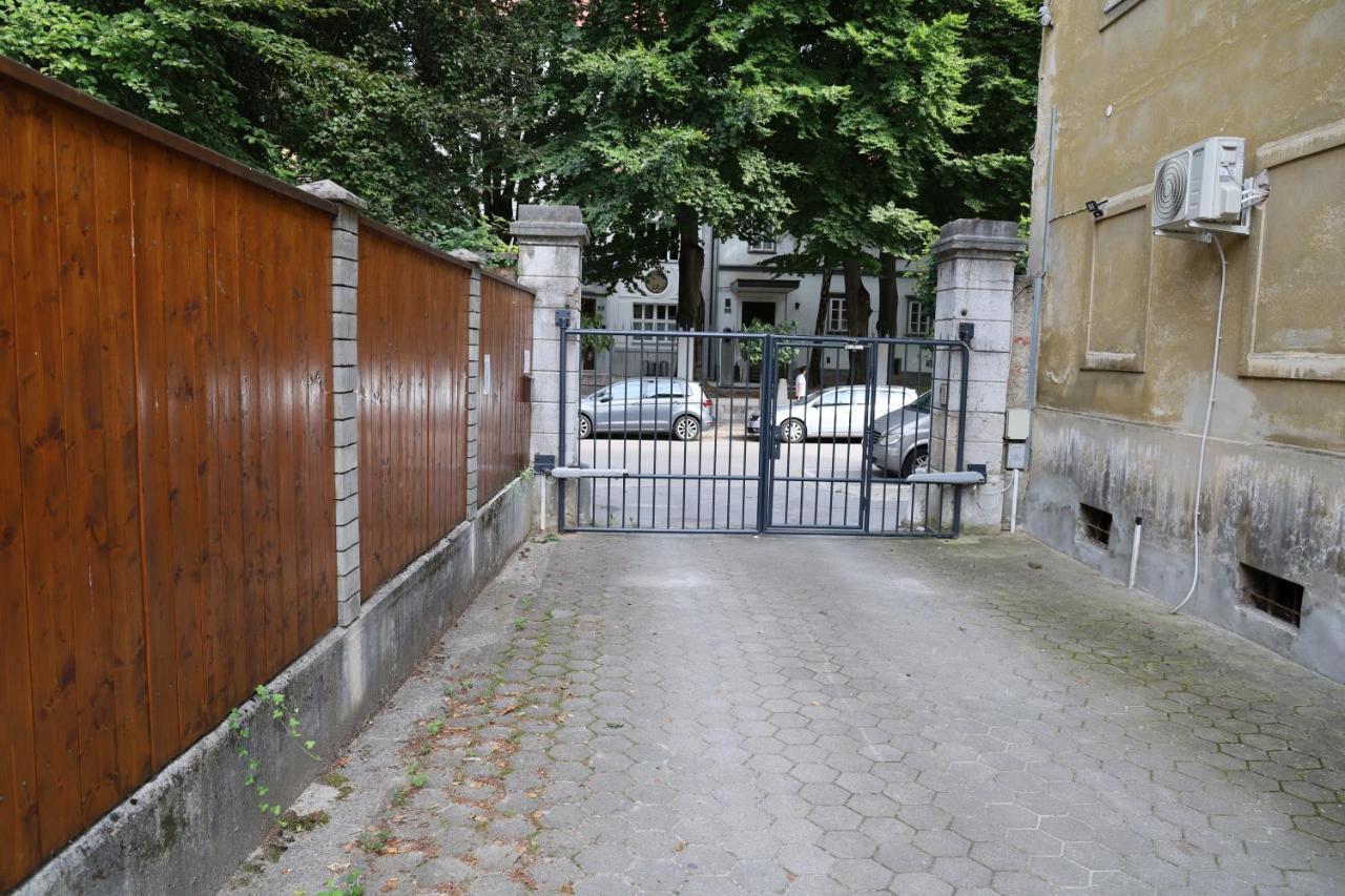 Love Nest Apartment Lublana Zewnętrze zdjęcie